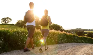 Sulla via dei cammini: zaini in spalla e natura